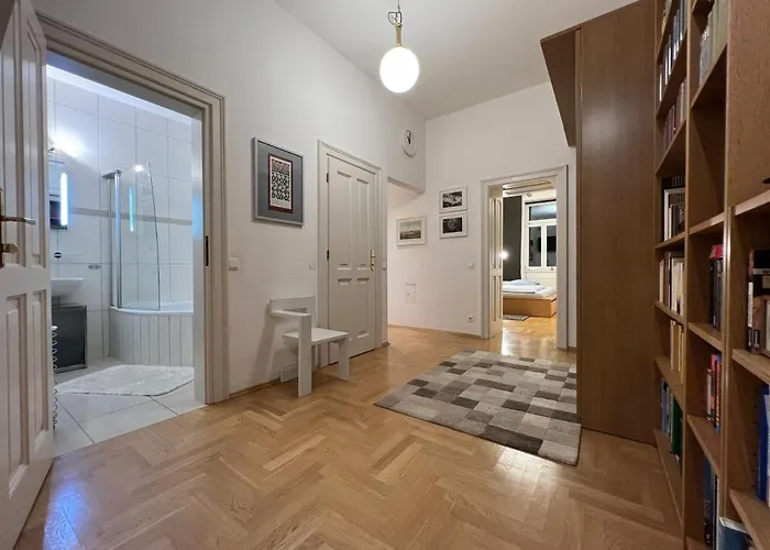 Wohnen Auf Zeit - Design By Rabe - Parkplatz & Netflix & Coffee-bar - Nahe Schloss Schoenbrunn Apartmán *