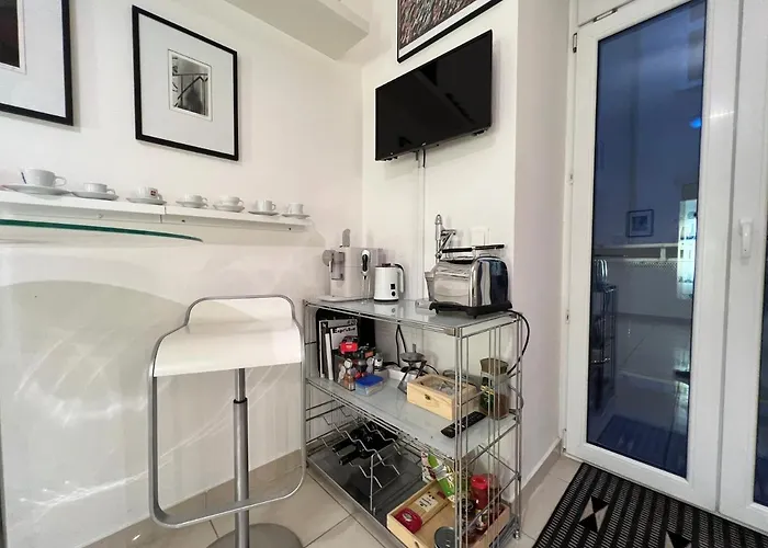 Apartmán Wohnen Auf Zeit - Design By Rabe - Parkplatz & Netflix & Coffee-bar - Nahe Schloss Schoenbrunn Vídeň